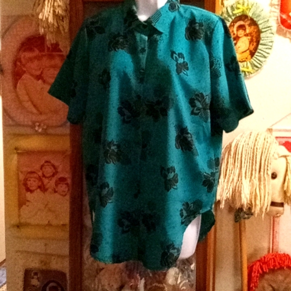 Lady's Short Sleeved Teal-Green with Black Roses Button Down Shirt
